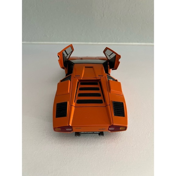 1/18 Kyosho Lamborghuini Countach Lp400 Orange - Picture 9 of 10